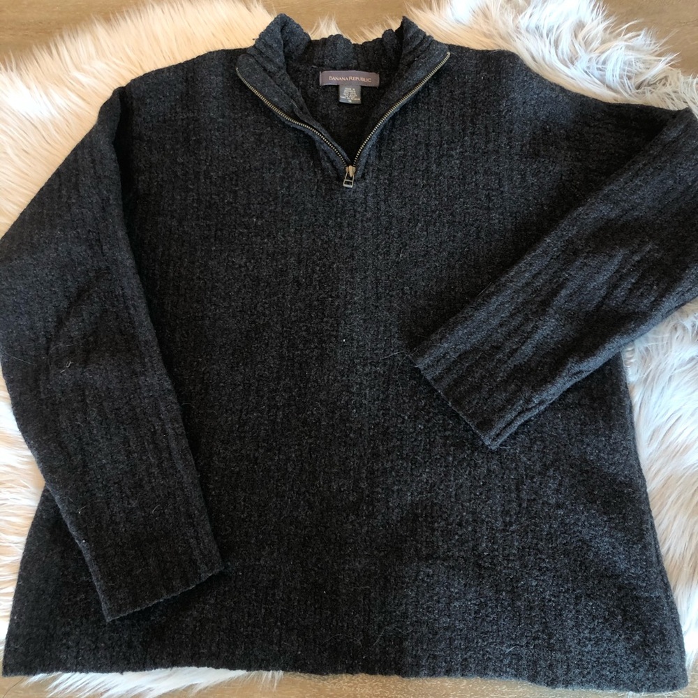 Banana Republic Wool Pullover Size M